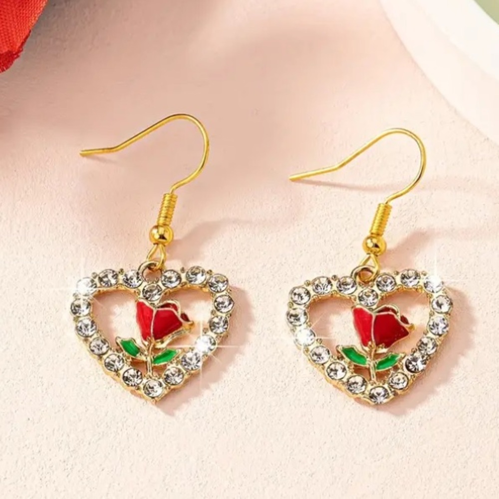 Red Rose & Diamond Heart Gold Toned Earrings - Picture 5 of 6